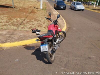 Imagem da notícia Colisão entre moto e carro deixa mulher ferida em São Gabriel do Oeste 